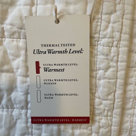 Abercrombie ultra mini puffer
NWT
Size M - Picture 3 of 4